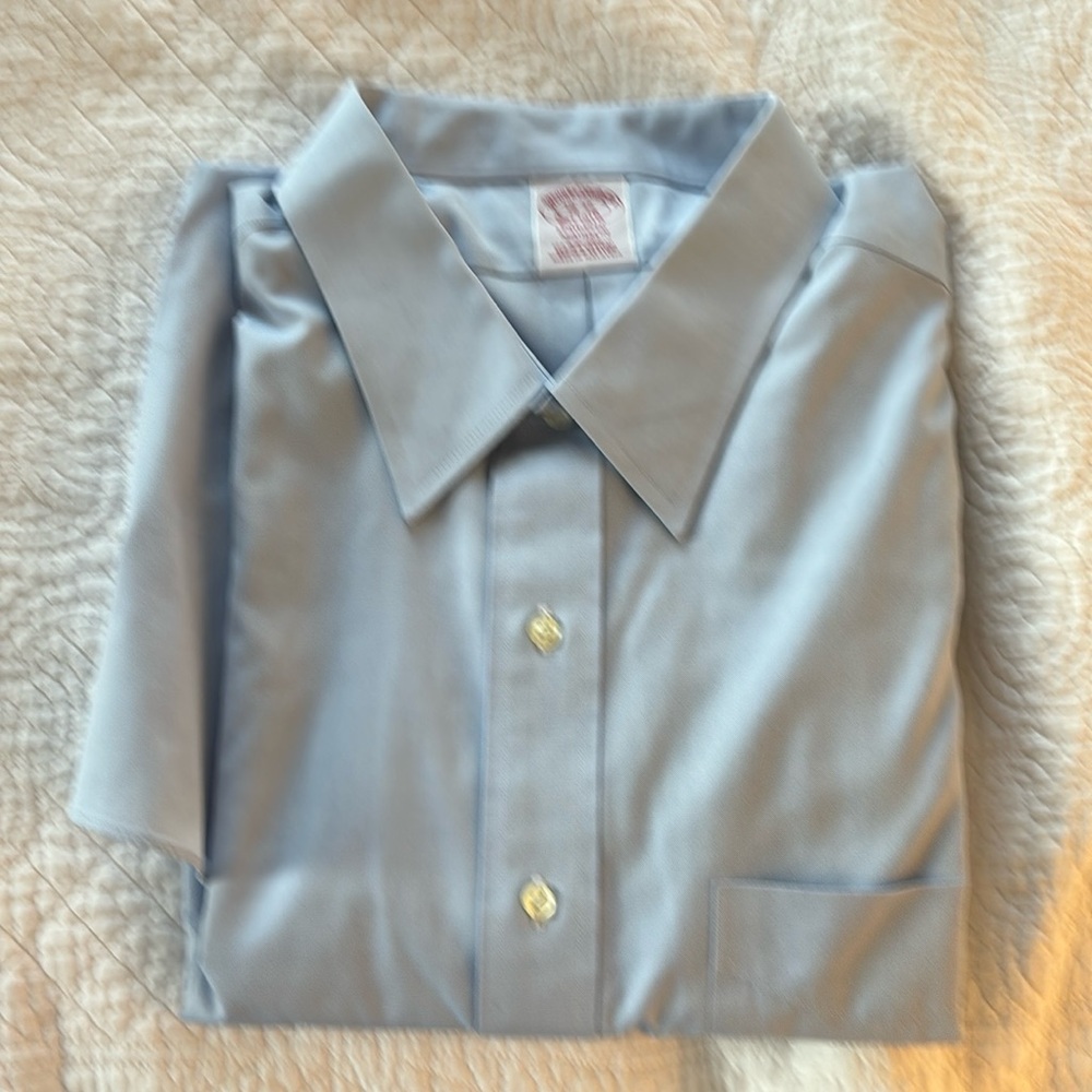 Brooks Brothers No Iron Men‘s Dress Shirt - Blue